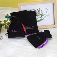 9*12cm Petite pochette à bijoux en velours Sac à main de luxe noir souple pour rouges à lèvres Boucles d'oreilles Collier Anneaux
