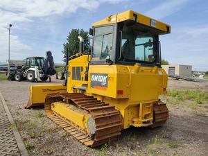 Il nuovo bulldozer cingolato DH10K da 10,2 tonnellate ad alte prestazioni, con una potenza nominale di 87 kilowatt. - Product Image 2