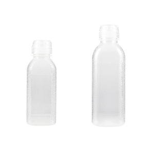 Botella de aceite con dispensador, un utensilio de cocina popular diseñado para uso doméstico. Es una botella exprimible para salsa de soja, vinagre y - Product Image 5