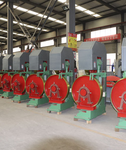 Vertical Band Saw with Cast Table for Timber Board and Wood Panel <b>Cutting</b> Processing - Product Image 4