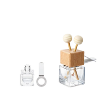 Diffuseur d'air frais carré en verre de 8 ml pour voiture avec clip de ventilation, surface estampée à chaud, flacon vide pour huiles essentielles et parfums