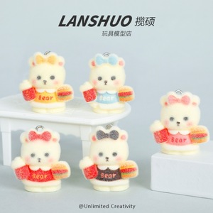 Llavero de peluche de oso KFC, miniatura 3D, de resina plástica flocada, decoraciones para el interior del coche, para niños de 8 a 13 años - Product Image 2