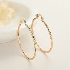 Pendientes de Aro Vintage Unisex Chapados en Oro de 18K con Circonita, Regalo de Aniversario, Joyería, Accesorio de Moda, Venta al por Mayor - Product Image 1