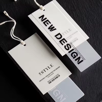 Étiquettes en caoutchouc souple semi-transparentes LOGO personnalisables dans la tendance, adaptées à la production de vêtements, d'étiquettes et de marques.