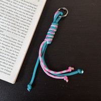 Offre Spéciale extérieur téléphone porte-clés à la main tressé en Nylon chaîne tissé corde coloré Polyester lanière téléphone sangle suspendu pantalon