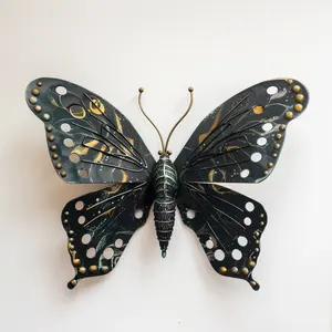 50x39新款送货产品2024现代奢华家居装饰3D彩色蝴蝶金属艺术客厅壁挂
