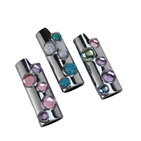 Étui à briquet en alliage de zinc clouté de pierres turquoise, coloré, vente en gros d'usine, pour accessoire de fumeur