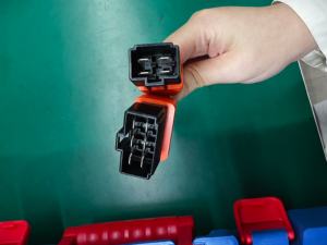 Cable de Diagnóstico OBD2 Xtruck de 16 Pines, Cable de Interfaz de Conector OBD2 para Camiones Isuzu/Hino Y009 con 1 Año de Garantía - Product Image 3