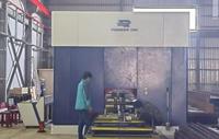 Machine de découpe laser rotative industrielle CNC à fibre optique 6 axes haute précision avec unité de dépoussiérage en option pour acier/métal biseauté