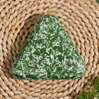 Savon Shampoing Bio Fait Main pour la Repousse des Cheveux, Renforcement, Contrôle du Sébum, Anti-Pelliculaire, à Base d'Herbe Usma et de Cyprès