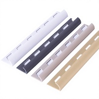 Profilés d'angle modernes en PVC pour la protection des bords des carreaux de céramique |   Bande de finition murale courbée, imperméable et durable