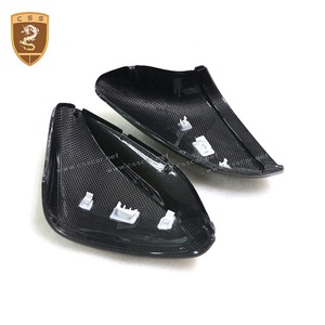 Vente Flash : Coque de rétroviseur latéral en fibre de carbone sèche style OEM pour Ferrari 812 Superfast - Product Image 6