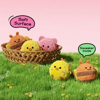 Jouet pour animaux de compagnie durable et résistant aux morsures, balle qui couine en forme d'animal de dessin animé, balle en peluche en forme d'animal pour le soin des dents des animaux de compagnie