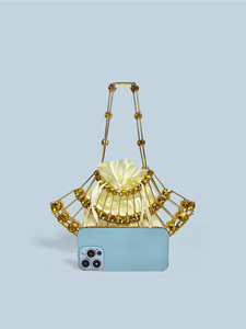 กระเป๋าถือทรงพัดประดับลูกปัด Citrine Gold Hollow Niche สำหรับผู้หญิง กระเป๋าคริสตัลสีเหลืองใหม่ งานแฮนด์เมดประดับอัญมณีแบบโปร่ง สำหรับงานปาร์ตี้ - Product Image 5