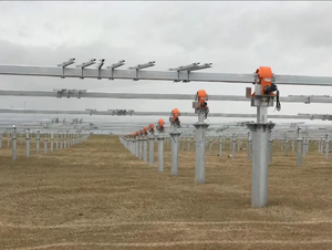 L'azionamento di rotazione verticale VE7 viene applicato alla generazione di energia fotovoltaica. - Product Image 3