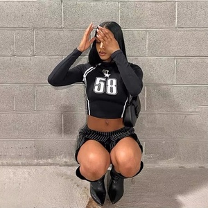 Viviblook Z1008TP01 otoño nueva camiseta de manga larga con estampado de letras contrastantes informales para mujer Crop Top Slim Fit Top - Product Image 1