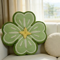 Coussin décoratif en peluche doux en forme de trèfle à quatre feuilles, mignon et moelleux