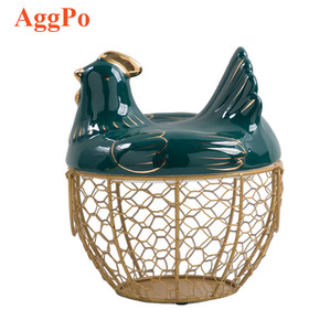 European Style Cute Hen Shaped Kitchen Egg Storage Container/Basket with Ceramic Lid and Handle, for Home Kitchen Decoration