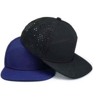 Gorra de béisbol unisex personalizada de 7 paneles con malla perforada a láser, estilo urbano, snapback, deportiva, con cuerda y visera plana. - Product Image 2
