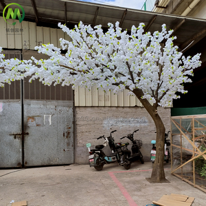 Árbol de flores artificiales decorativas Árbol de Sakura japonés Árbol simulado en forma de arco blanco falso para boda - Product Image 1