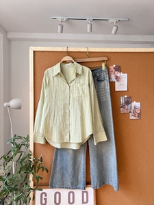 Camisa a Rayas de Manga Larga Básica para Mujer A757 en Tela Suave y Transpirable Tipo Seda con Cuello Camisero para Uso Casual de Primavera/Verano - Product Image 3