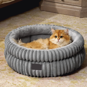 Cueva de gato cerrada cálida, cama de lujo para perros, terciopelo de leche grueso, nido redondo de tamaño pequeño para sueño profundo, patrón sólido - Product Image 3