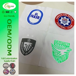 Prix d'usine, conception personnalisée, patchs brodés thermocollants, badges brodés, étiquettes pour vêtements, sacs et vêtements. - Product Image 1