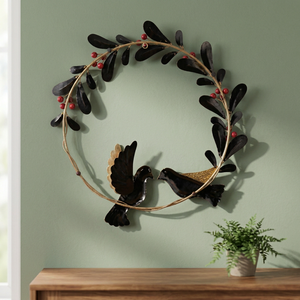 Corona Navideña Rústica de Metal con Pájaros y Bayas, Adorno Decorativo Redondo Hecho a Mano para Colgar en la Pared - Product Image 5