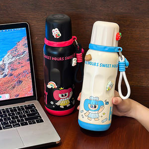 Botella de agua aislada Sweet Hours de 500 ml, botella deportiva reutilizable de acero inoxidable para mujer, verde, verano 2024 - Product Image 2