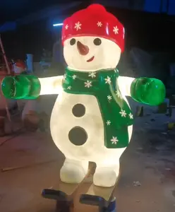 Fibra de vidrio gigante grande LED iluminado al aire libre Navidad Tamaño Real Santa trineo Reno muñeco de nieve bastón de caramelo elfo decoraciones