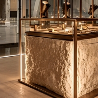 Ensemble de présentation de bijoux et d'artefacts en bronze et pierre naturelle pour musées, vitrine clé en main écologique complète avec verre trempé et éclairage LED pour centres commerciaux