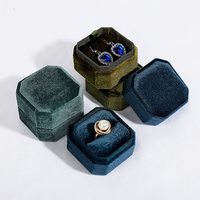 Neues Design Benutzer definiertes Logo Schmuck Ring Box Samt Ring Boxen Schmuck Verpackung für Ringe Hochzeit