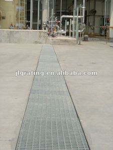 Grille en acier soudée par pression G405/50/100, couvercle de caniveau de drainage routier municipal. - Product Image 3