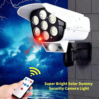 Lampe murale extérieure à télécommande avec capteur de mouvement rotatif, 77 LED, simulation de caméra de surveillance, éclairage solaire, aspect caméra factice