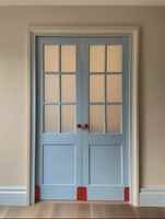 Porte intérieure en bois massif de caoutchouc, style français, panneau vertical blanc, pour chambre à coucher, villa, portes d'entrée principales modernes en bois