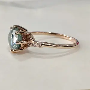 แหวนหมั้นเพชรแบบกลมสีฟ้าสำหรับ925คอลเลกชันแหวนเพชรที่สง่างามเน้นเงินสเตอร์ลิง - Product Image 3