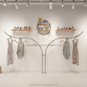 <span class=keywords><strong>Support</strong></span> de présentoir de vêtements mural en argent, design tendance, personnalisé, gain de place, pour magasin de vente au détail de vêtements - Product Image 2