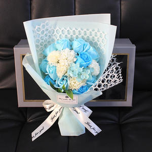 ของขวัญวันวาเลนไทน์ ช่อดอกไม้สบู่ 19 ดอก กุหลาบ กล่องของขวัญวันเกิด ดอกคาร์เนชั่น ดอกไม้อมตะ - Product Image 4
