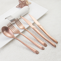 Ensemble de vaisselle en cuivre réutilisable élégant en acier inoxydable 18-10 pour restaurant Vente en gros pas cher