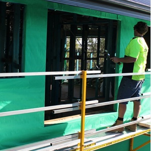 Membrane respirante et imperméable pour l'isolation des murs extérieurs des maisons, protection contre les UV, utilisation durable. - Product Image 5
