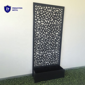 Jardinière décorative en alliage d'aluminium découpée au laser Boîte à fleurs d'extérieur pour le jardin, la maison, la pépinière et le bureau Conception polyvalente pour la plantation - Product Image 1