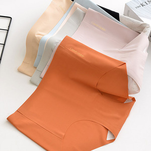 Mutandine senza cuciture da donna in seta di ghiaccio all'ingrosso <span class=keywords><strong>slip</strong></span> <span class=keywords><strong>invisibili</strong></span> in morbido cotone a vita media - Product Image 1