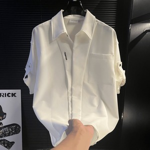 เสื้อเชิ้ตแขนสั้นสีขาวสำหรับผู้ชายทรงเข้ารูประบายอากาศได้สไตล์เกาหลีสวมใส่สบายๆทุกวัน - Product Image 1