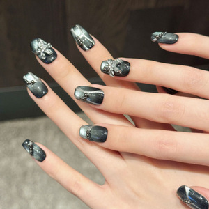 Uñas postizas francesas cuadradas cortas negras <span class=keywords><strong>con</strong></span> efecto ojo de gato, <span class=keywords><strong>con</strong></span> flores 3D talladas a mano, diseño avanzado de líneas, purpurina y pedrería, a granel. - Product Image 1