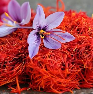 100% nghệ tây nguyên chất hữu cơ được hái bằng tay nghệ tây tươi nguyên liệu - Product Image 2