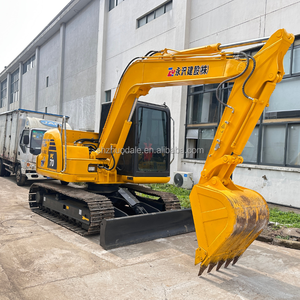 Excavatrice sur chenilles compacte Komatsu PC70-8 d'occasion, 7 tonnes, d'origine japonaise, en bon état - Product Image 1