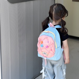 Mochila doble compacta y ligera, con cremallera impermeable para hombre y mujer, mochila sencilla con letras en contraste de color. - Product Image 5