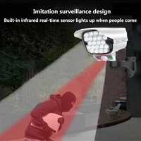 Caméra de surveillance de simulation Lampe murale à induction solaire LED Lumière forte Lampe de rue anti-voleur Télécommande Lampe de surveillance