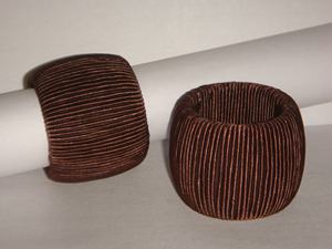 Porte-serviette en rayonne marron fait à la main élégant décor de rond de serviette de table pour toutes les occasions disponibles dans plus de couleurs - Product Image 2