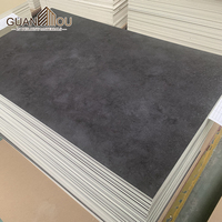 Wasserdichter PVC-Schwimmplanken-Parkettboden Vinyl-Laminat SPC für Innenräume Wohnzimmer Hotel Villa